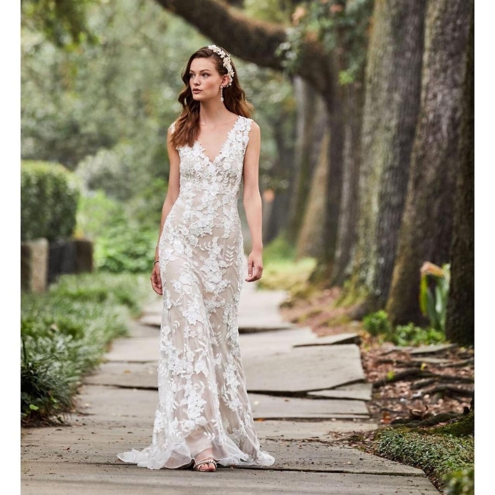 BHLDN White Lace Floral Sheath Wedding Dress